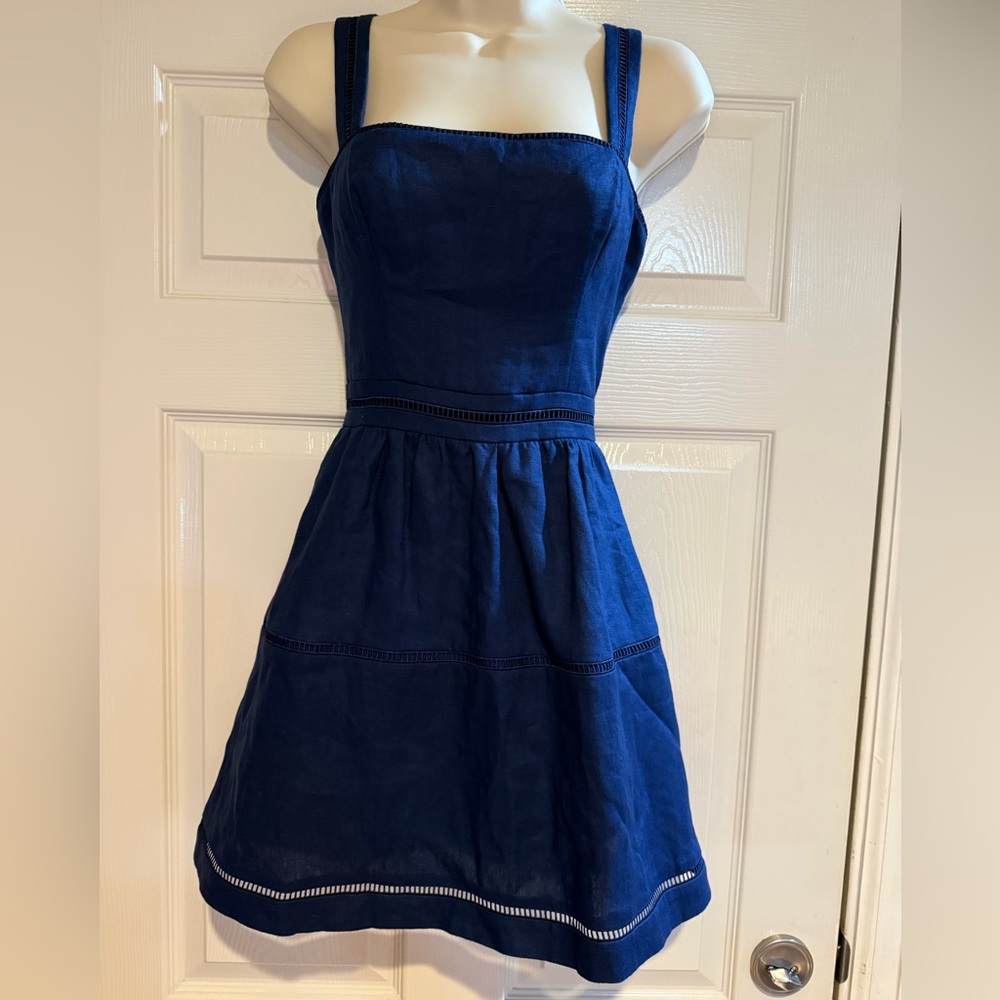 Reformation Navy Blue Linen Fit Flare Dress.  Size 4 NWOT Pockets